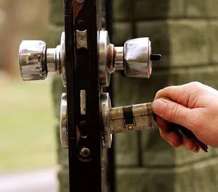 Lock Key Store Springfield, VA 703-574-6793 - 13-Re-Key-Locks